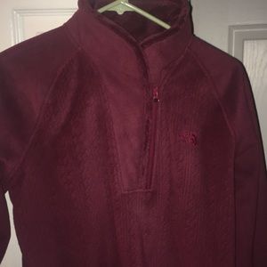 North face pullover